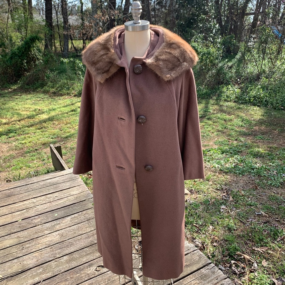 Vintage Wool Trench Coat with Real Fur Trim - Picture 14 of 16